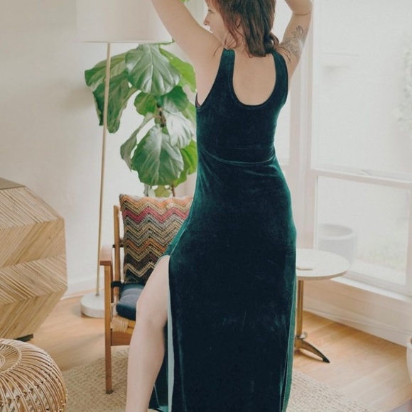 Calico Alchemy velour juniper maxi gown in pine - Picture 2 of 4